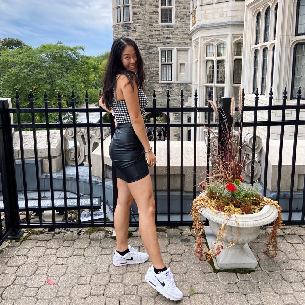 Meet your Posher, Paulina